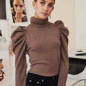 Tularosa Raelynn Sweater in Kangaroo Size Small